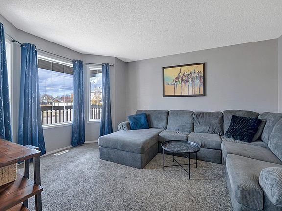 4th image of 3115 49th St