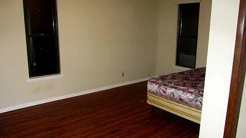 116 Rochelle Street — Photo 3