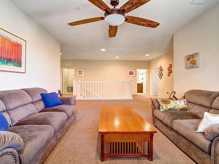 15840 Piazza Way — Photo 22