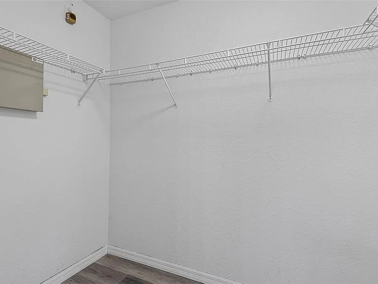 14 Colechester Ln — Photo 33