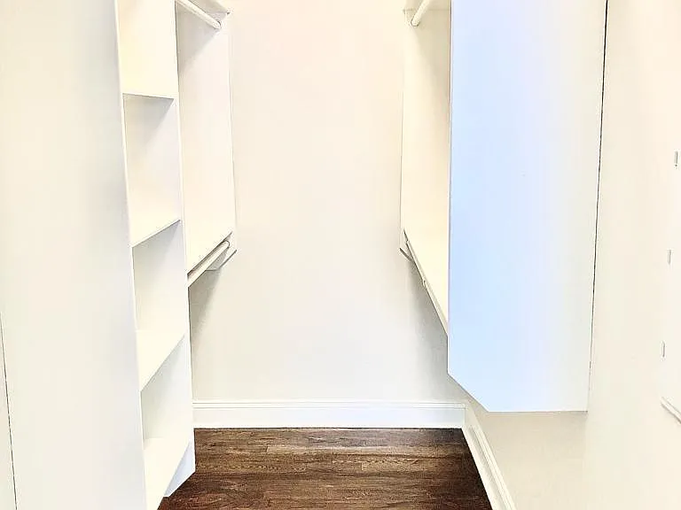 743 Park Ave #204 — Photo 4
