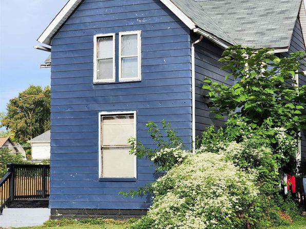 fort-wayne-indiana-445010387 picture