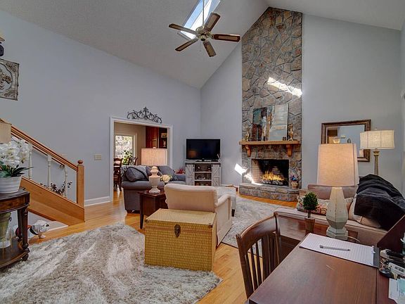 4th image of 7083 Speese Dr
