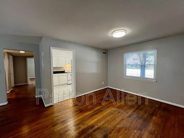 1020 Hendersonville Rd #2 — Photo 4