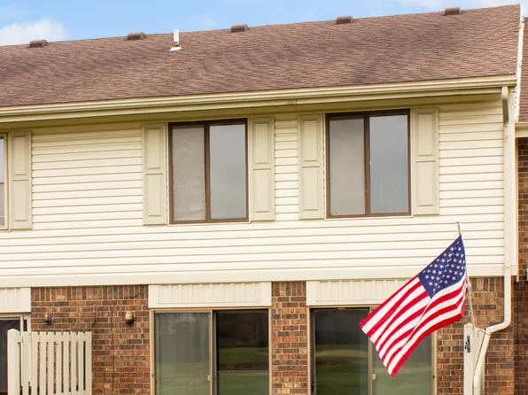 6818 Fenwyck Rd APT 7, Maumee, OH 43537
