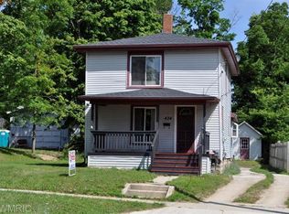 434 E Lincoln Ave, Ionia, MI