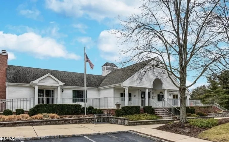 290 Potomac Dr — Photo 14