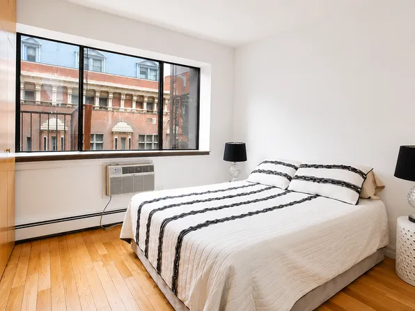 61 Lexington Avenue image 1 of 4