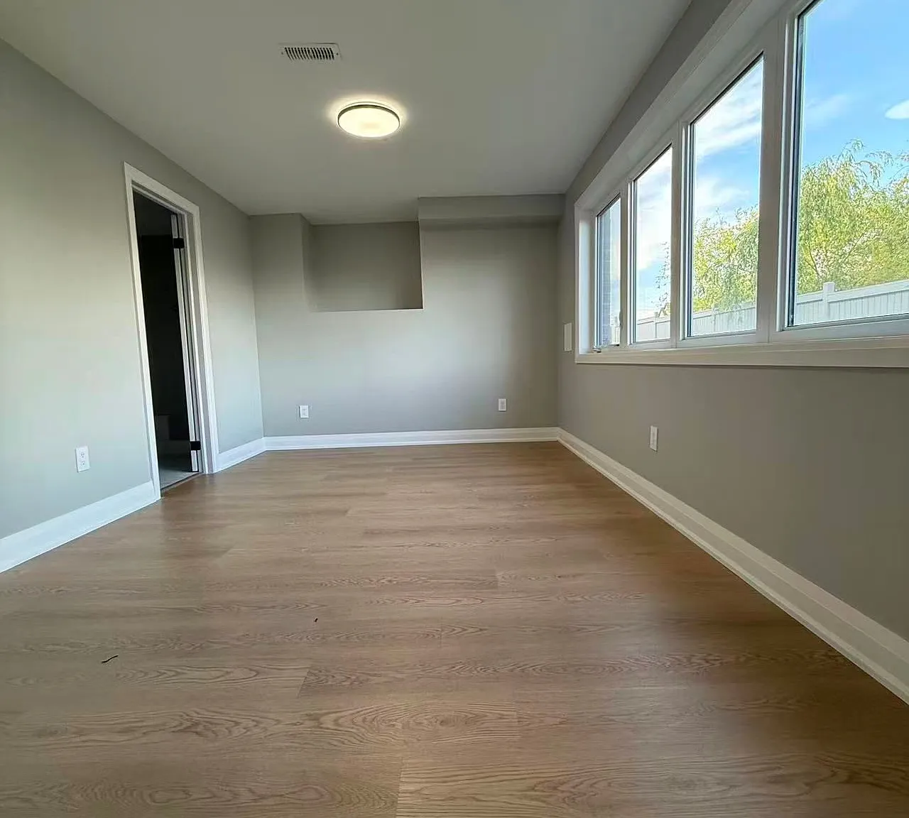 2 bed, $2,350 — Photo 4