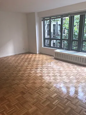 Rented by Solow Realty | media 6