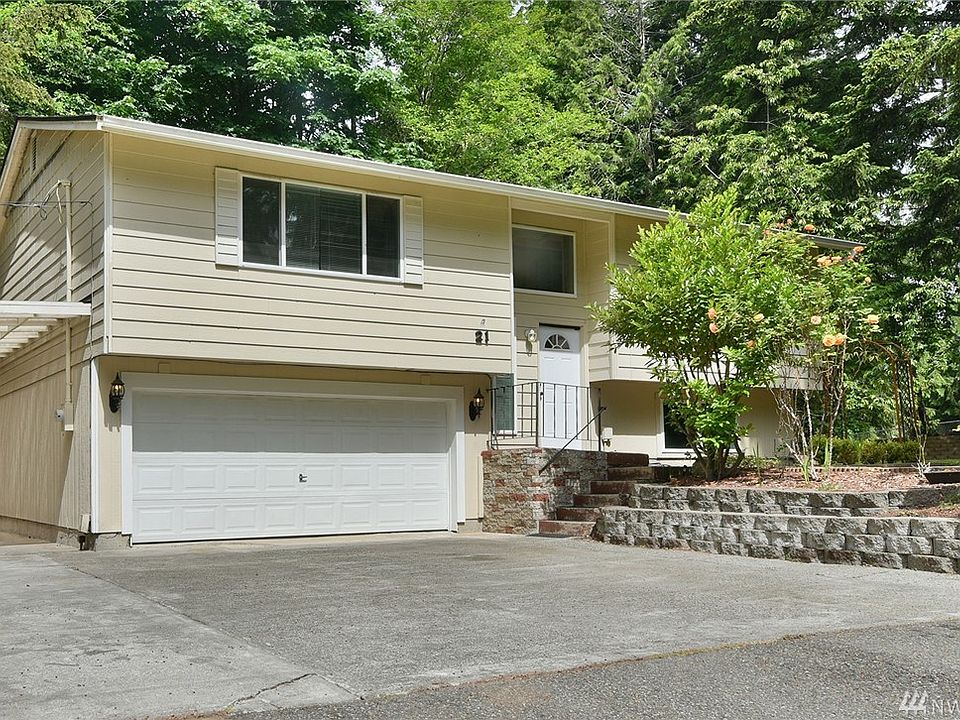 1st image of 21 NE Mahonia Dr
