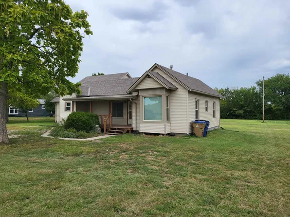 400 S Archer Dr, Andover, KS 67002