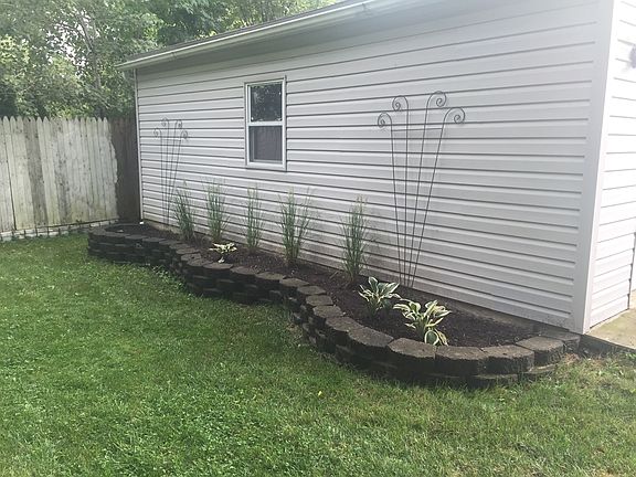 3rd image of 32466 Sheridan Dr