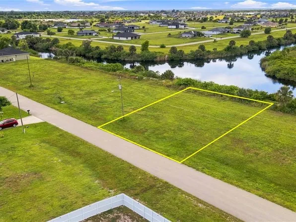 3902 NW 37th AVE, CAPE CORAL, FL 33993
