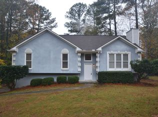 75 Swan Dr, Hiram, GA 30141