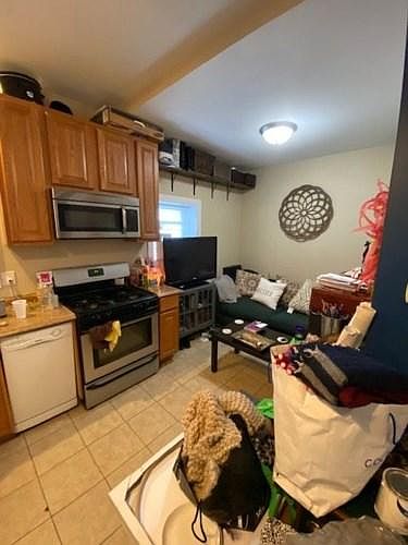 1st image of 2544 W Le Moyne St #Ch