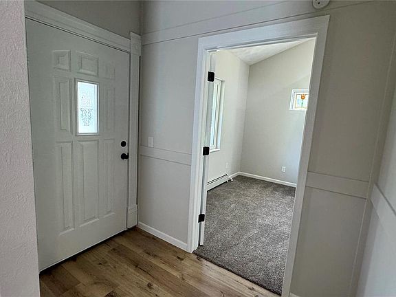 2nd image of 909 N Fountain St
