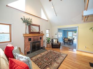 4 Ocean Ave, East Patchogue, NY 11772