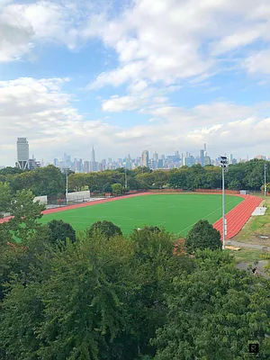 Sold by R New York | media 18