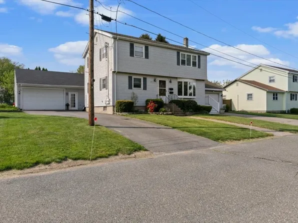 55-57 Greenough St, Haverhill, MA 01832