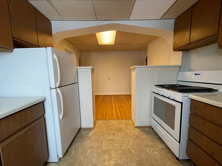 1019 S Farwell St #202 — Photo 3