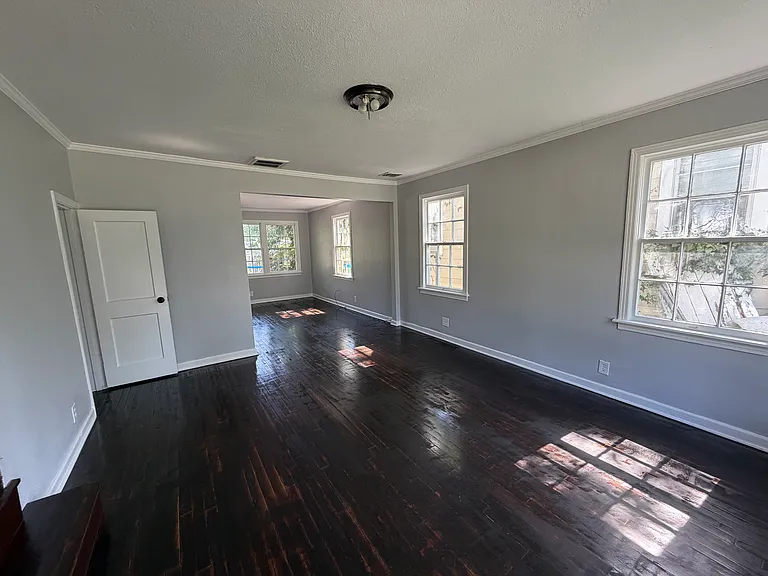 126 E Olive St #126 — Photo 4