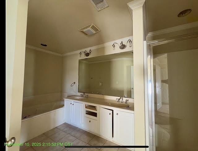 1st image of 3916 Delaware Ave