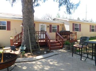 33509 81st St, Burlington, WI 53105