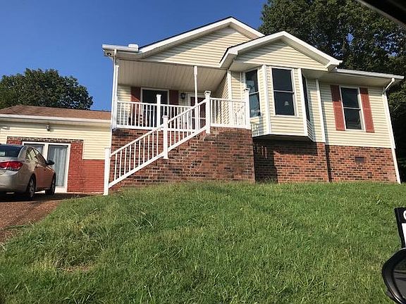 2nd image of 1725 Fall Dr