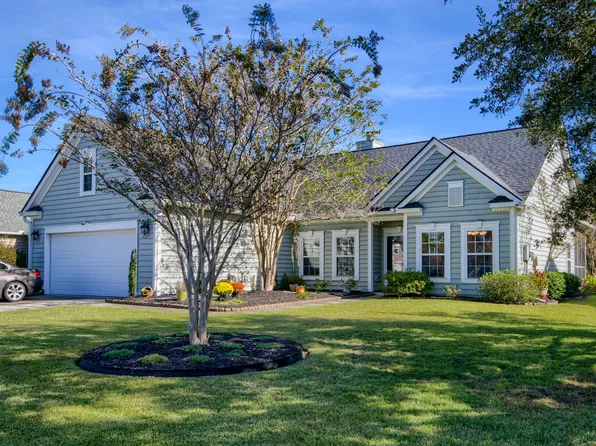 161 Carolinian Dr, Summerville, SC 29485