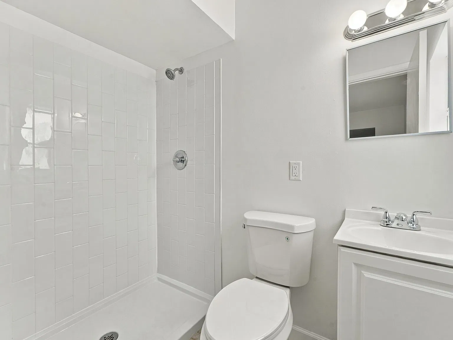 Studio, 450 sqft, $1,125 — Photo 1