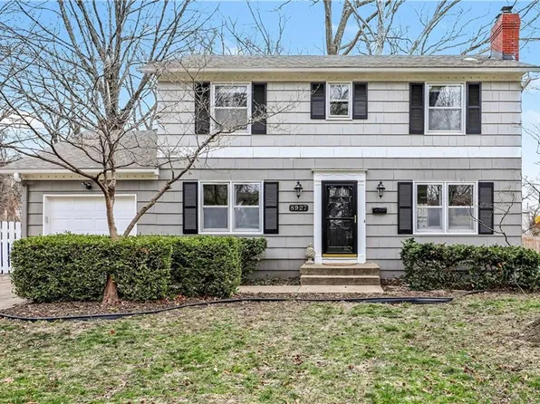 8927 Foster Ln, Overland Park, KS 66212