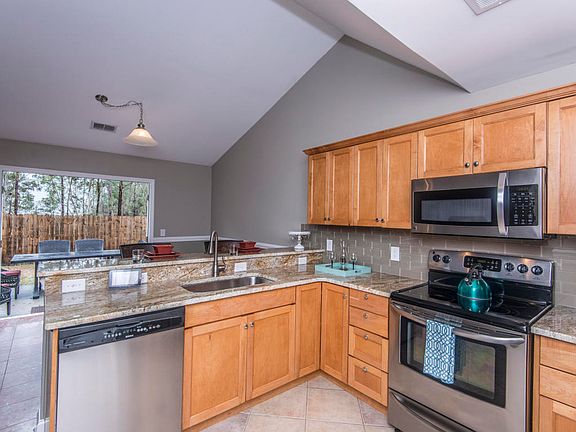 5th image of 2746 Fernwood Dr