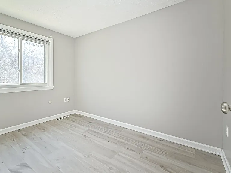 217 Bellwood Ct — Photo 12