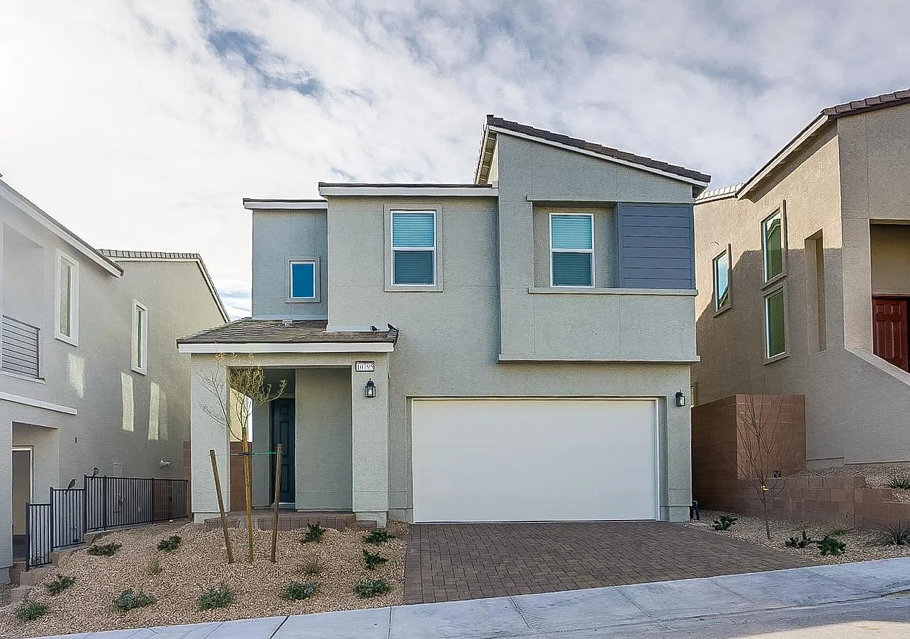 3 bed, 2.5 bath, 2213 sqft, $3,150 — Photo 1