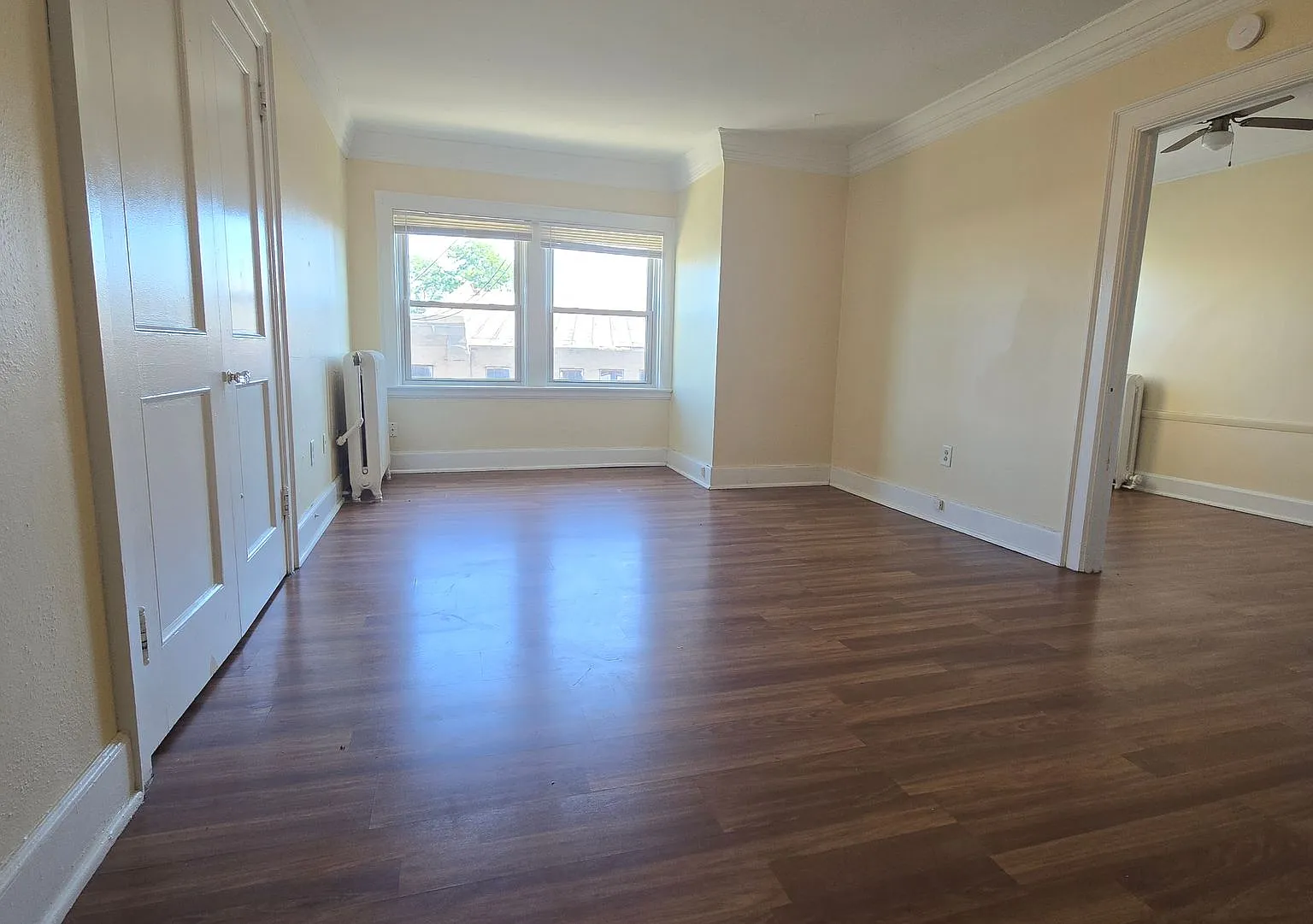 Whitestone Manor Apartments — Photo 3