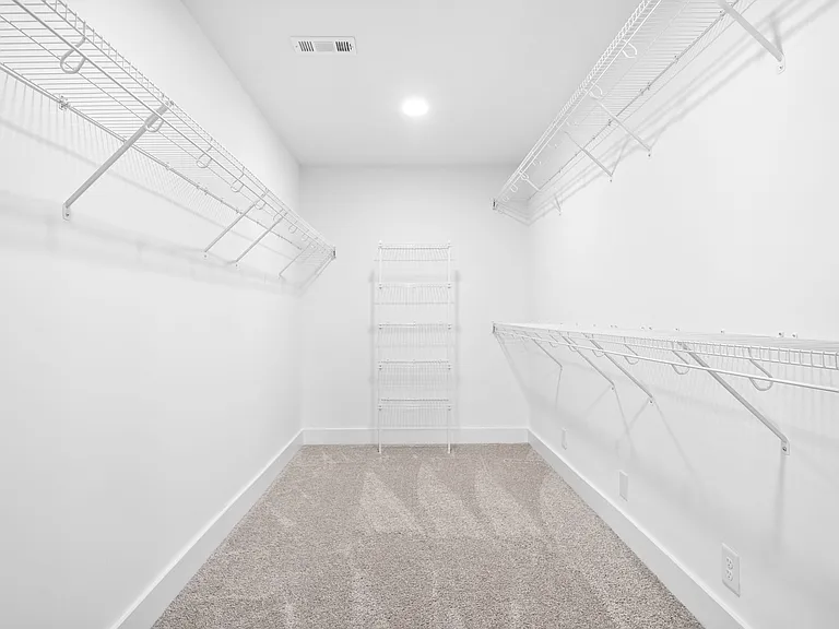 416 Franklin St — Photo 15