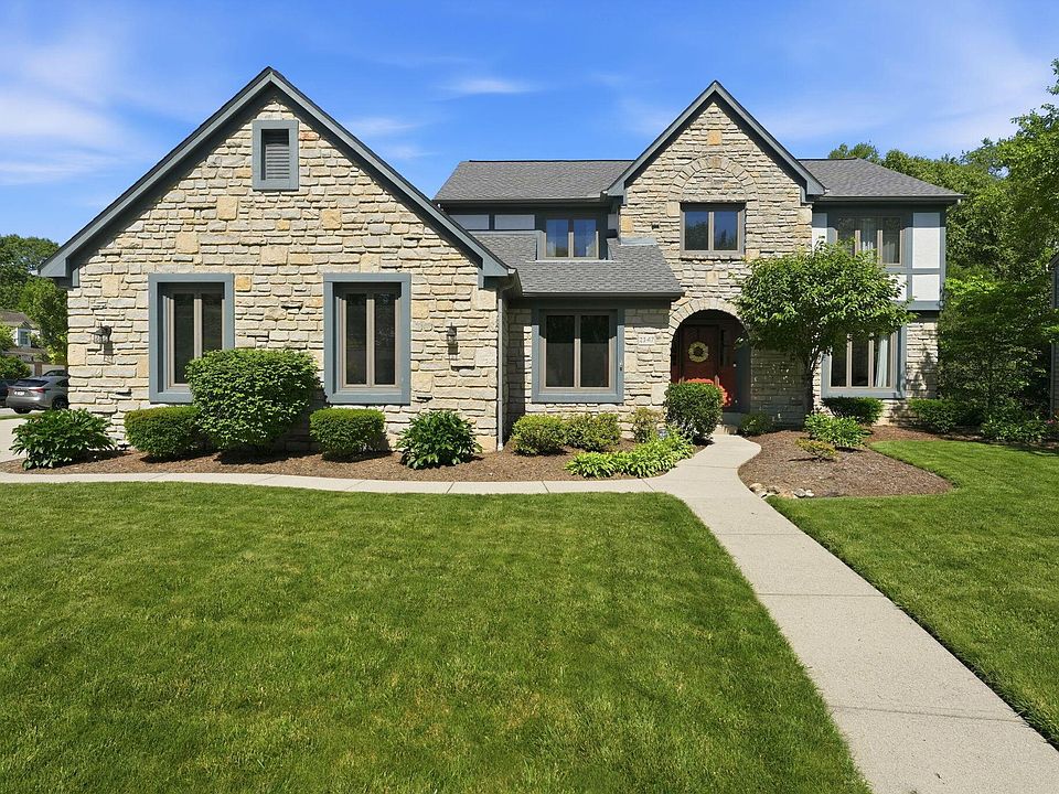 1st image of 2347 Collins Dr
