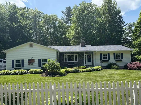 3 Logwood Circle, Essex, VT 05452