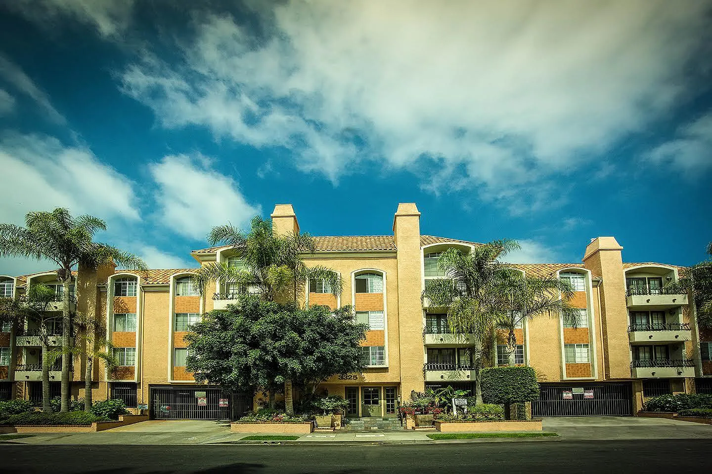 Castle Heights — Photo 1