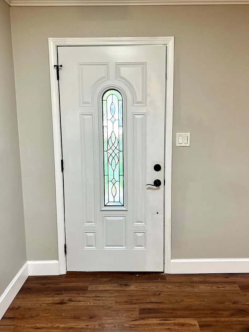 Beautifully updated 4 bedroom Lake Sharon home! — Photo 4