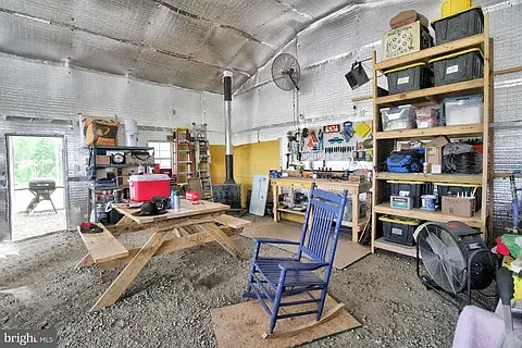 212 Houchens Rd — Photo 3