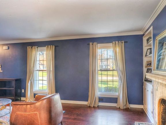 4th image of 3960 Idlewild Dr
