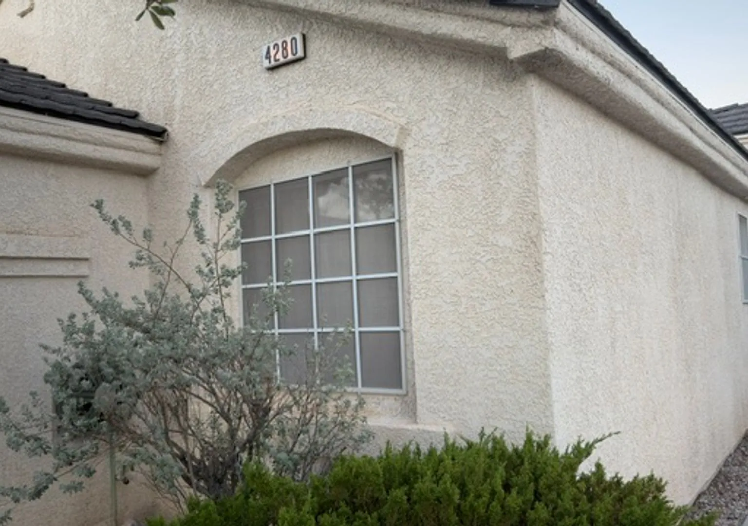 Gorgeous 3Bdrm 2 bath home — Photo 1
