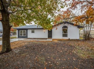 826 Johnnie Row, Seagoville, TX 75159