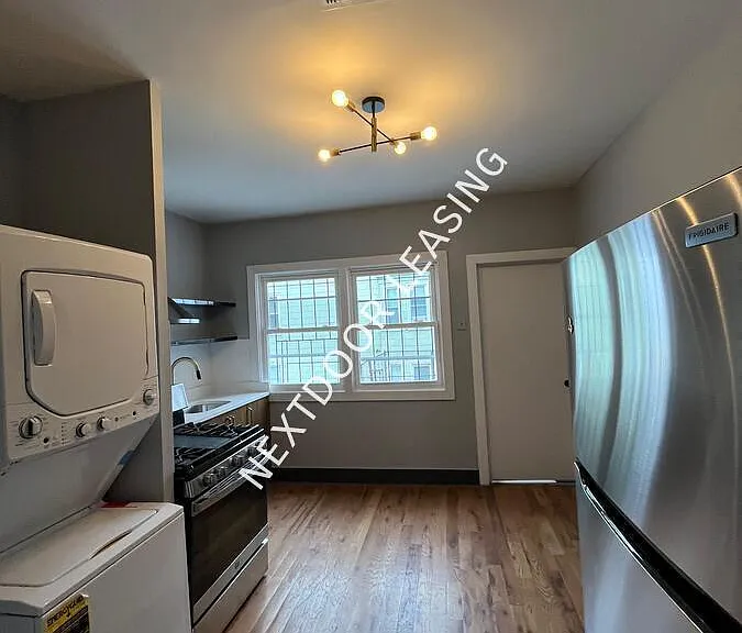 74 Baldwin Ave #2M — Photo 4