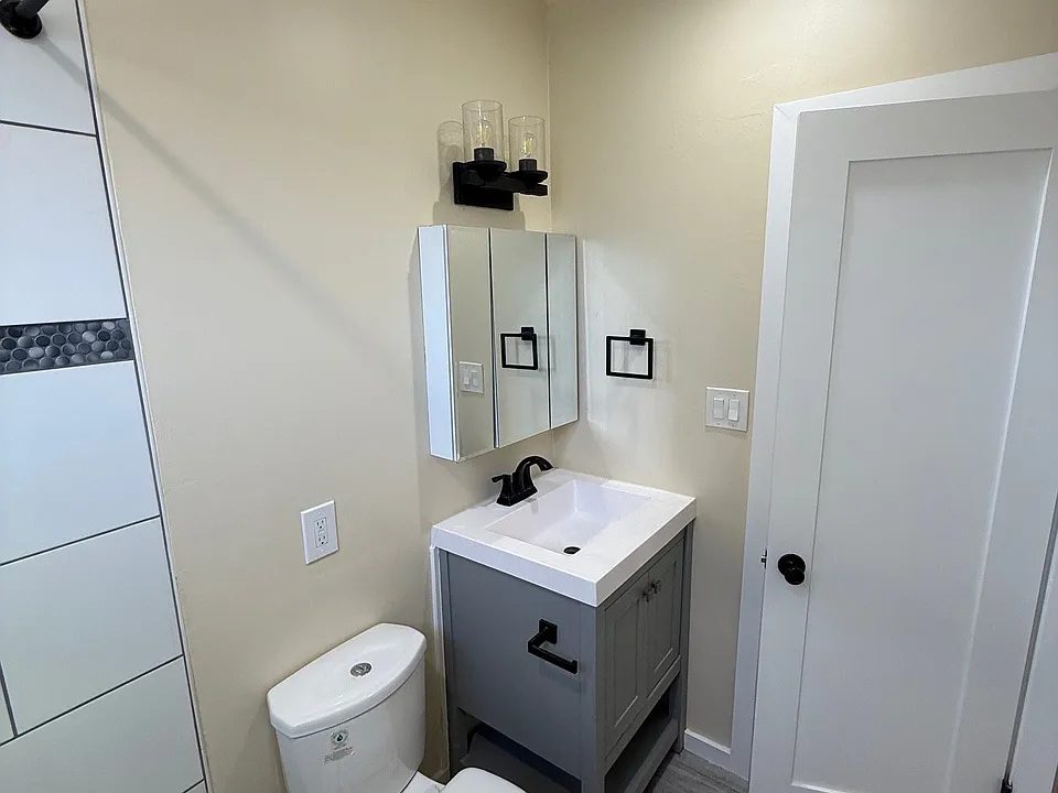 12736 Mitchell Ave #5