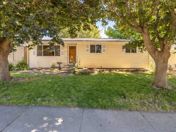 115 Walker Dr, Cheney, WA 99004