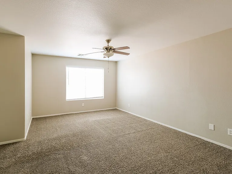 6054 W Jones Ave — Photo 10