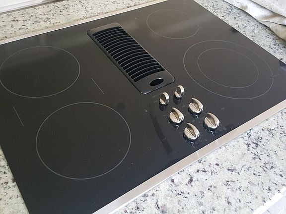 New downdraft stovetop